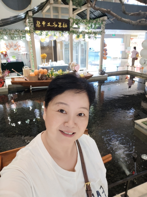 丁姐爱生活的第三张照片--江苏基督教相亲网