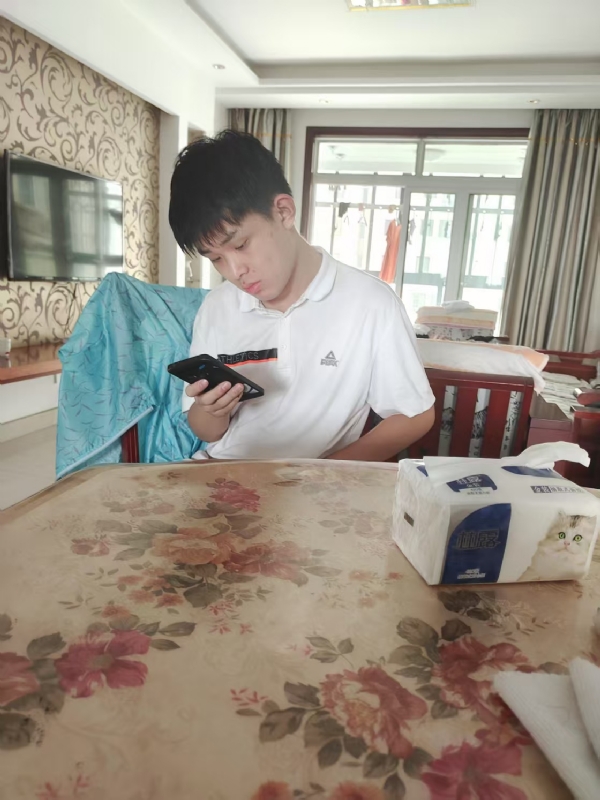 铁在烧的第一张照片--江苏基督教相亲网